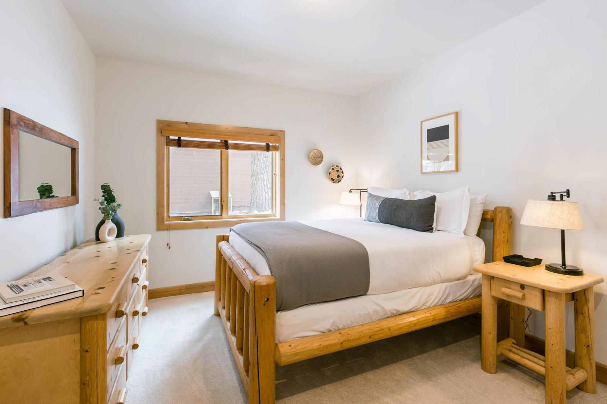 Coyote Moon By Avantstay Cabin Wsauna Mins From Dt Truckee Northstar Eksteriør billede