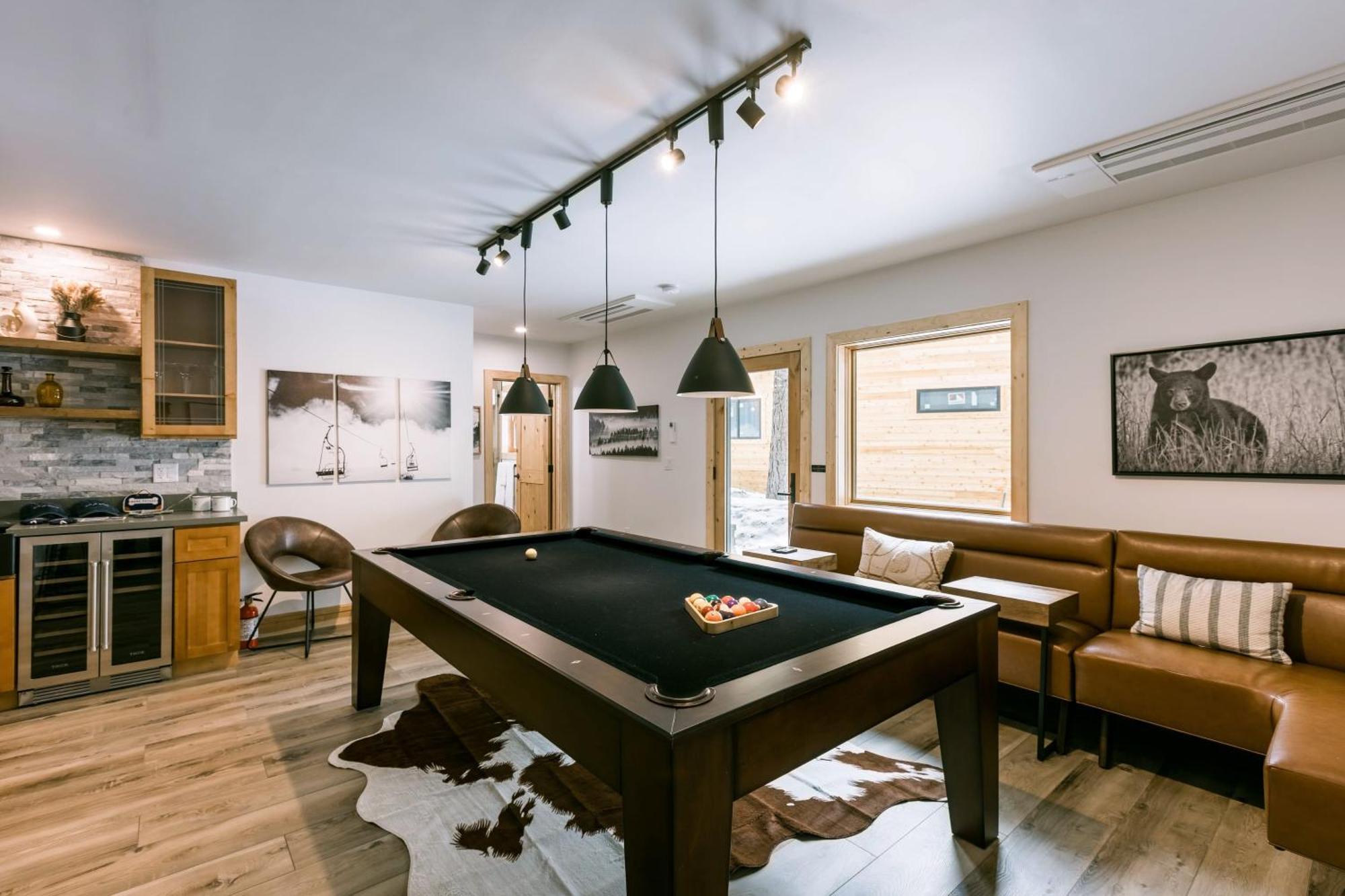 Coyote Moon By Avantstay Cabin Wsauna Mins From Dt Truckee Northstar Eksteriør billede