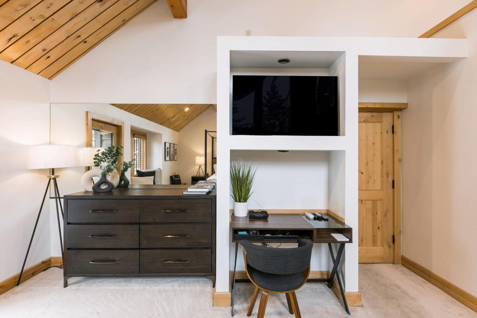 Coyote Moon By Avantstay Cabin Wsauna Mins From Dt Truckee Northstar Eksteriør billede