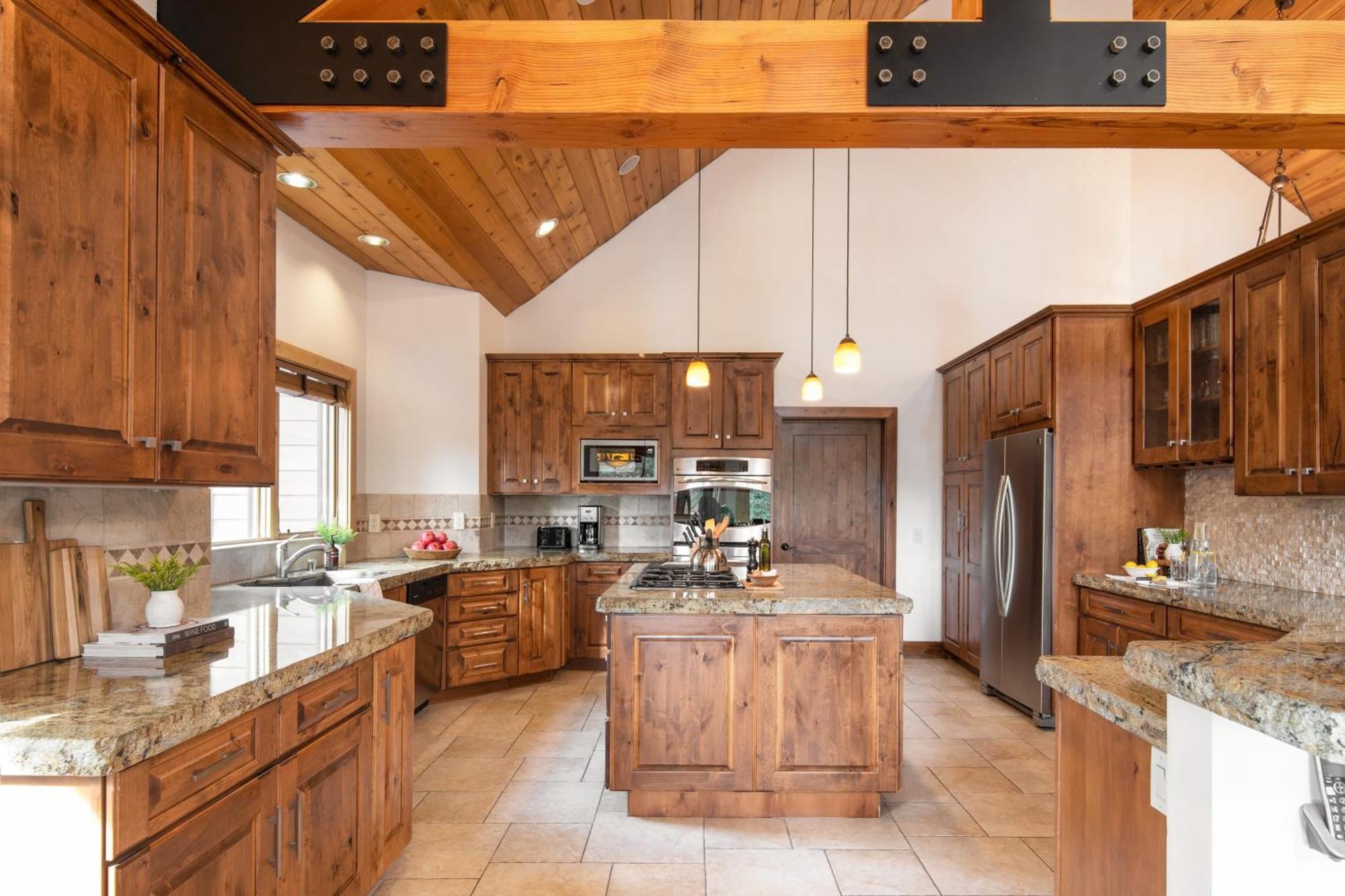 Coyote Moon By Avantstay Cabin Wsauna Mins From Dt Truckee Northstar Eksteriør billede