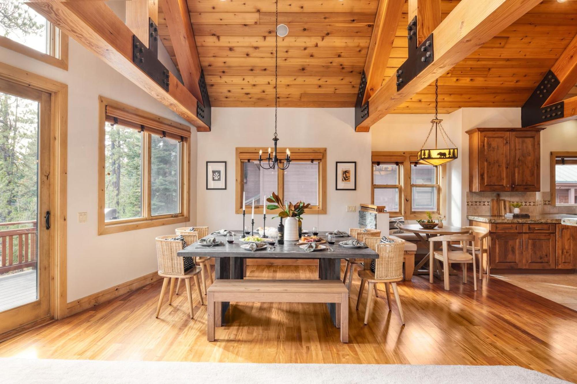 Coyote Moon By Avantstay Cabin Wsauna Mins From Dt Truckee Northstar Eksteriør billede